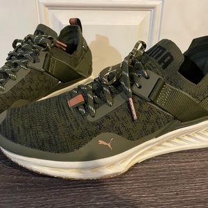 Puma unisex Ignite Evoknit Sneaker